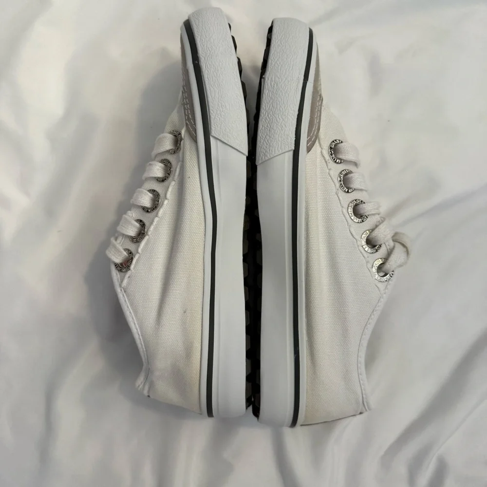 EUC Y2K Vintage True Religion Canvas and Suede Low-top Lace Up Sneakers